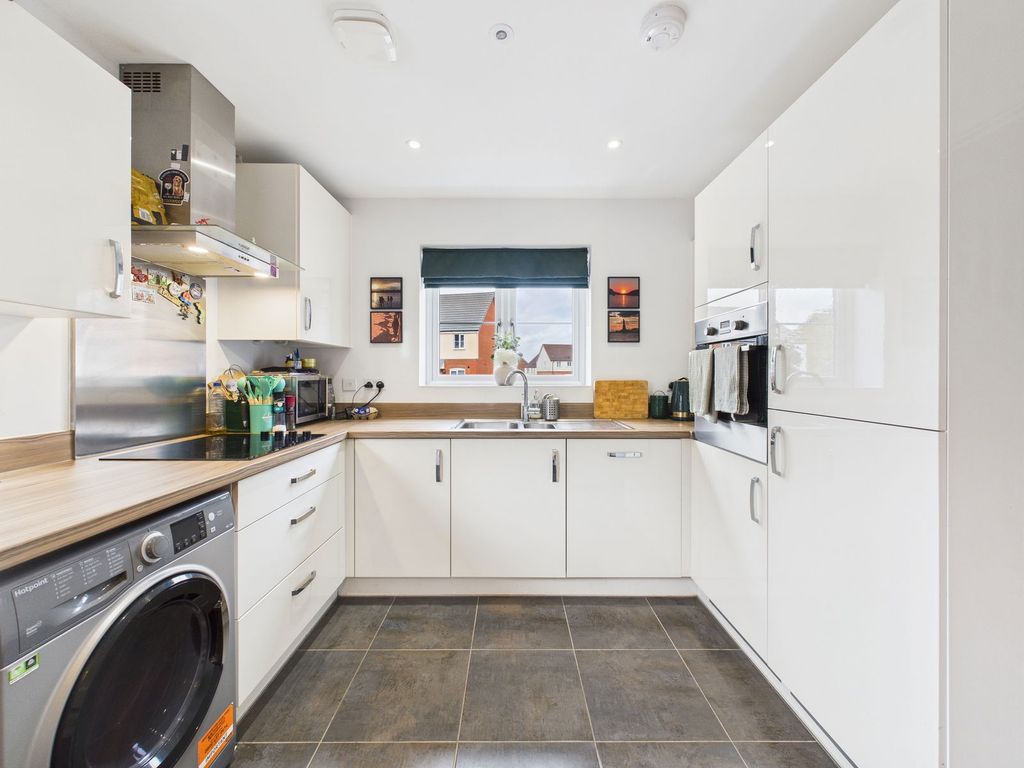 Property photo 2 of 16