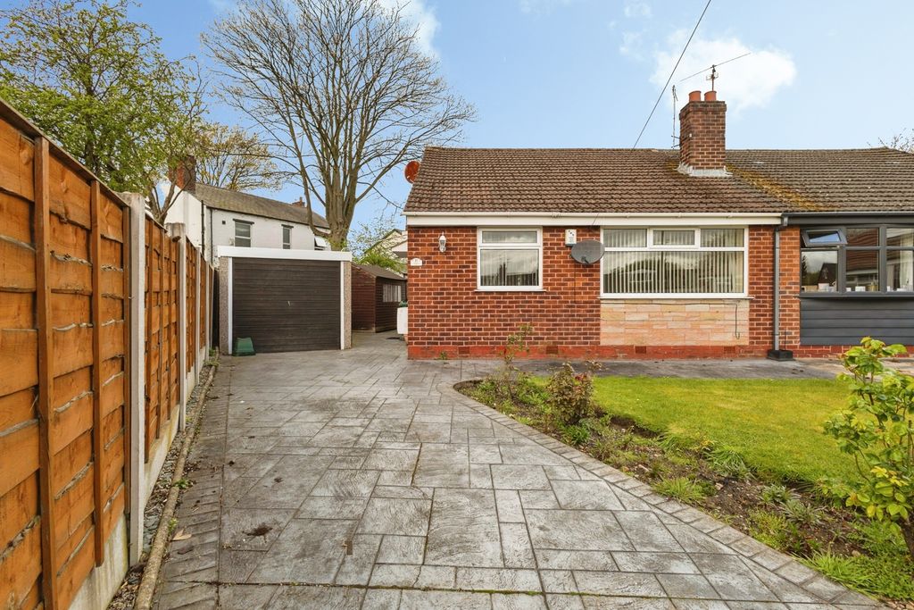 Property photo 1 of 18 Pbox-Img.Jpg