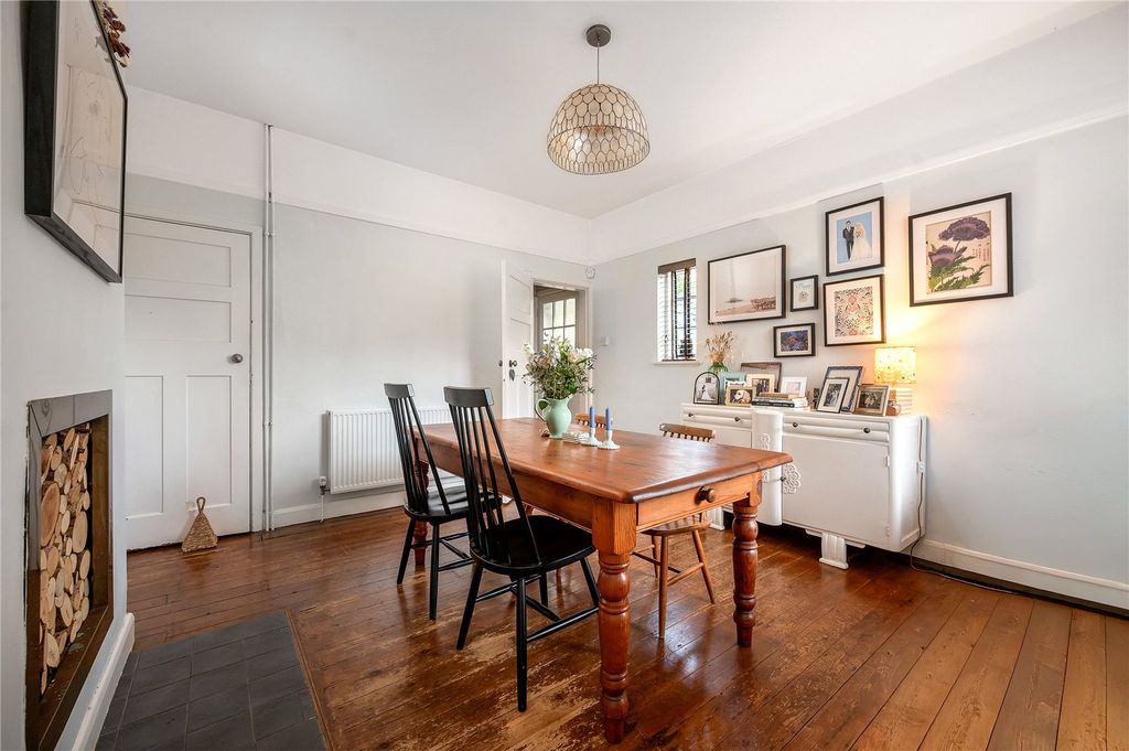 Property photo 3 of 19 Picture 3