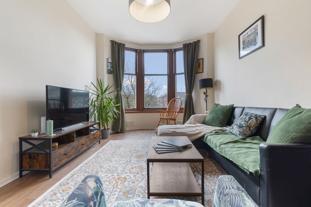 Property photo 3 of 25