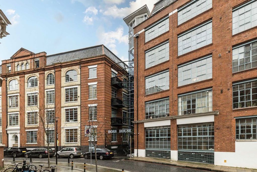 Property photo 1 of 6