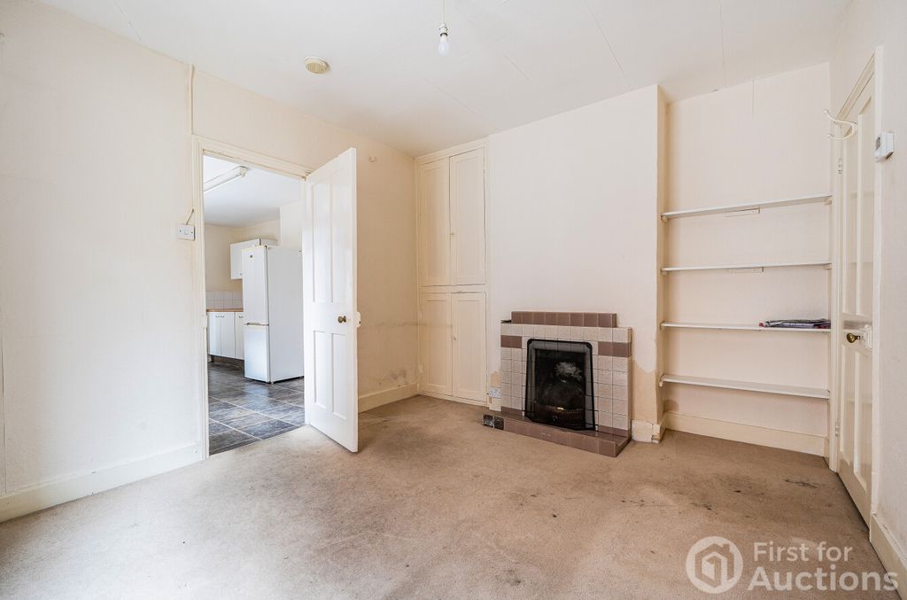 Property photo 2 of 13 2