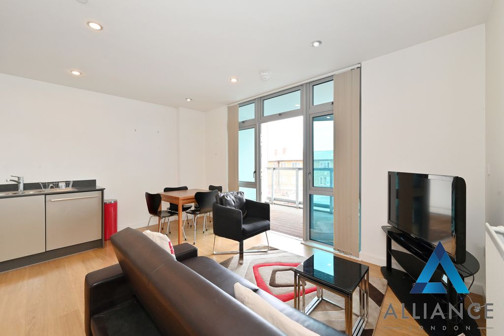 Property photo 3 of 10