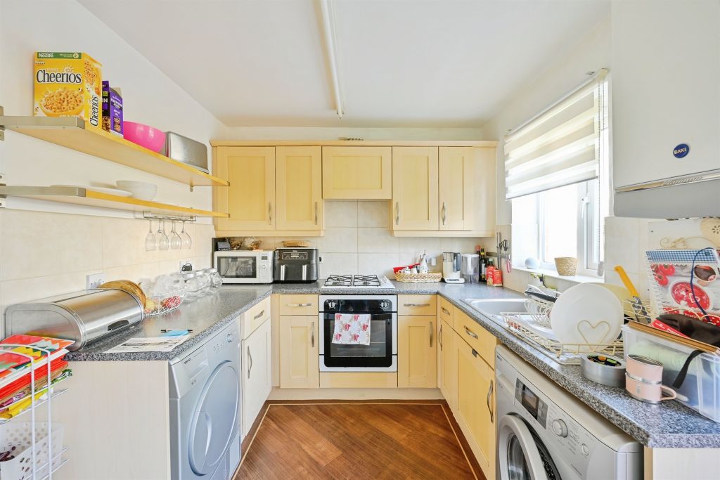 Property photo 2 of 15
