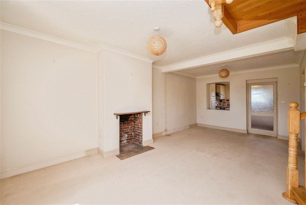 Property photo 3 of 5