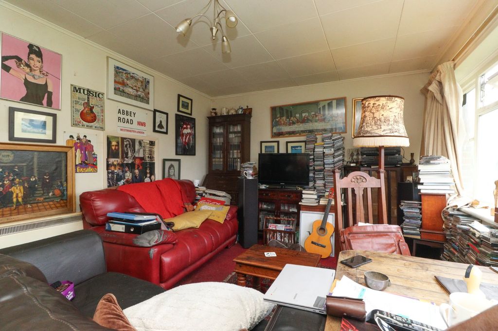 Property photo 3 of 7 Picture 3