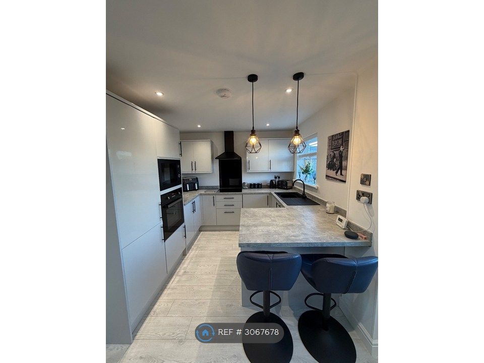Property photo 2 of 11 Kitchen Diner