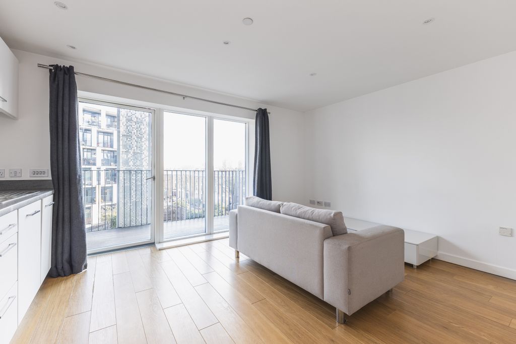 Property photo 1 of 11