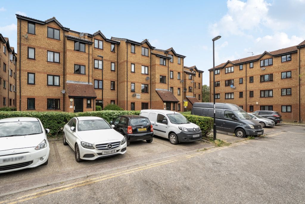 Property photo 1 of 7 5299381