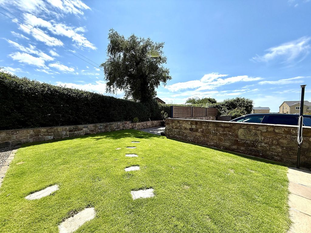 Property photo 3 of 26