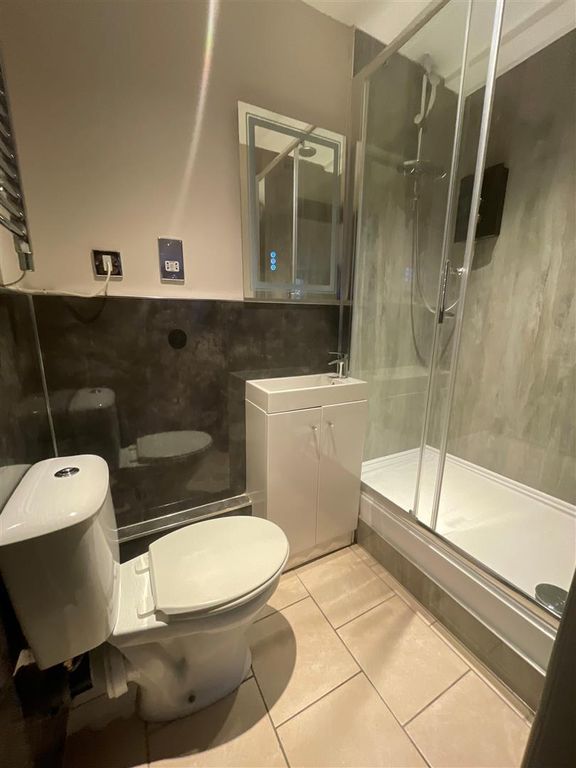 Property photo 2 of 3 Bathroom