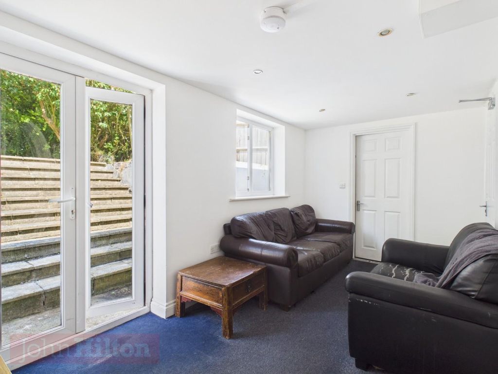 Property photo 3 of 12 Pr0735-Still002.Jpg