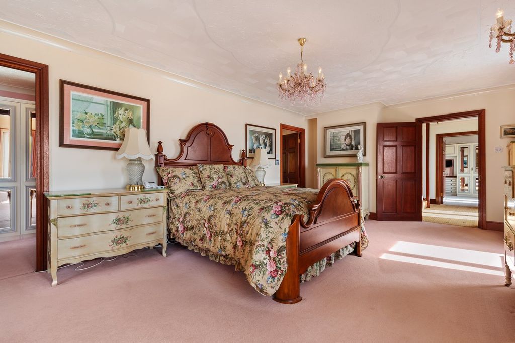 Additional image 16 of 4 bed detached house for saleCliff Road, Laugharne, Carmarthen SA33