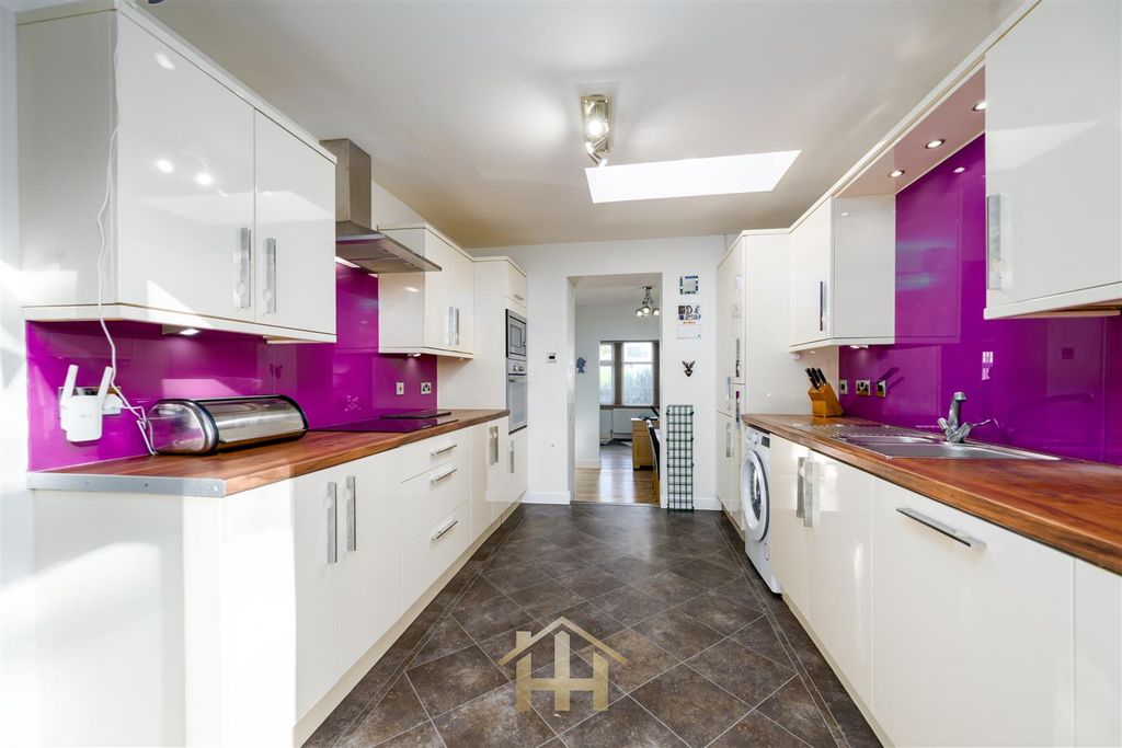 Property photo 3 of 20 Z92_4521-Edit.Jpg