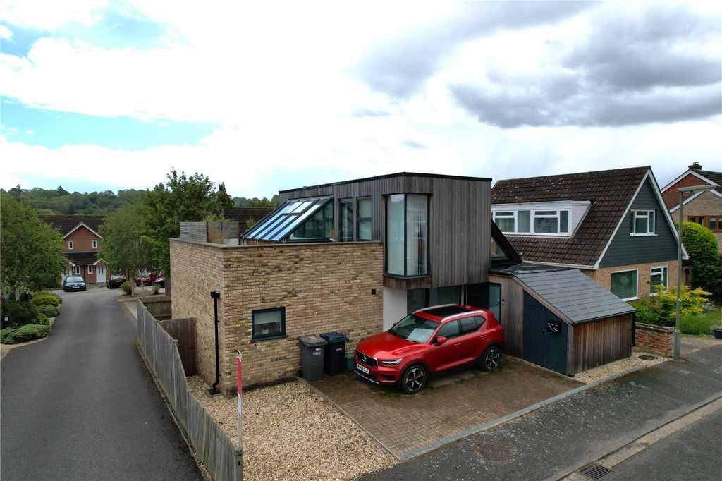 Property photo 1 of 11 Picture No. 23
