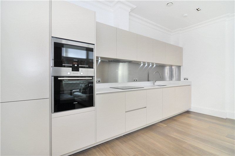 Property photo 2 of 15 Open Plan Kitchen