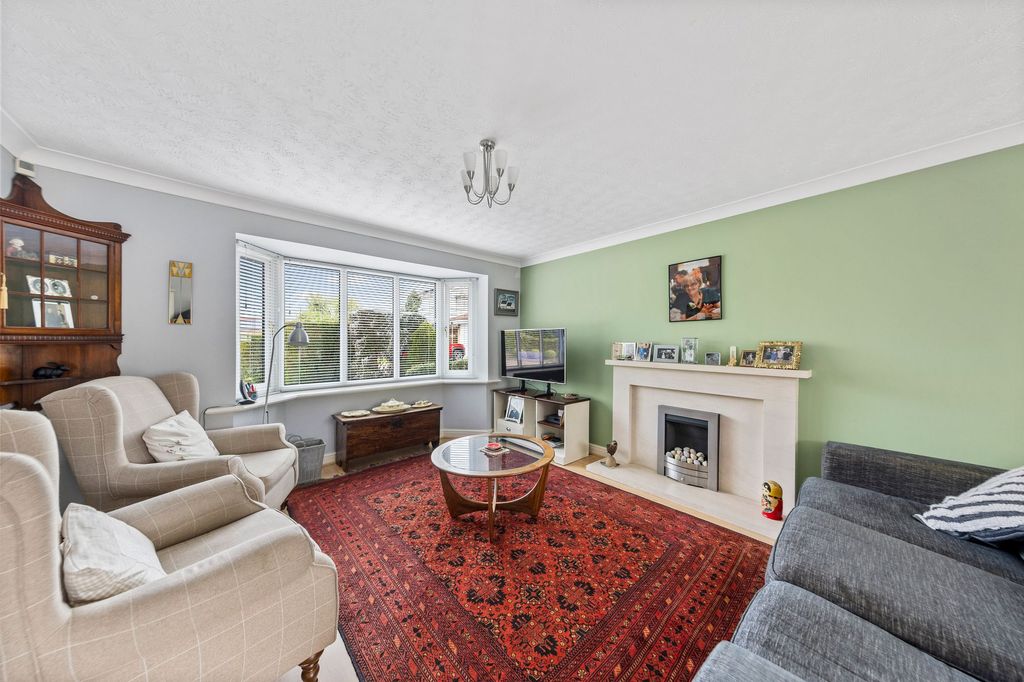 Property photo 2 of 23