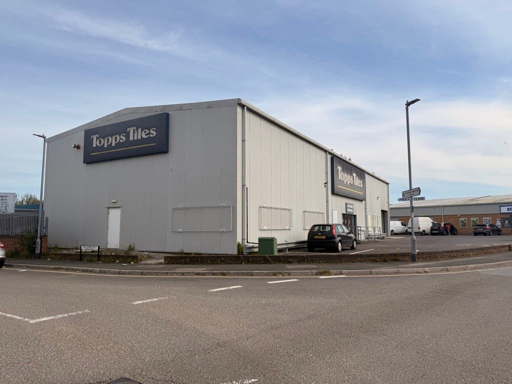 Property photo 3 of 8 Photo 7