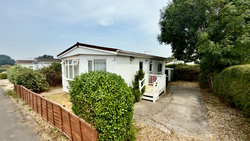 Property photo 1 of 20