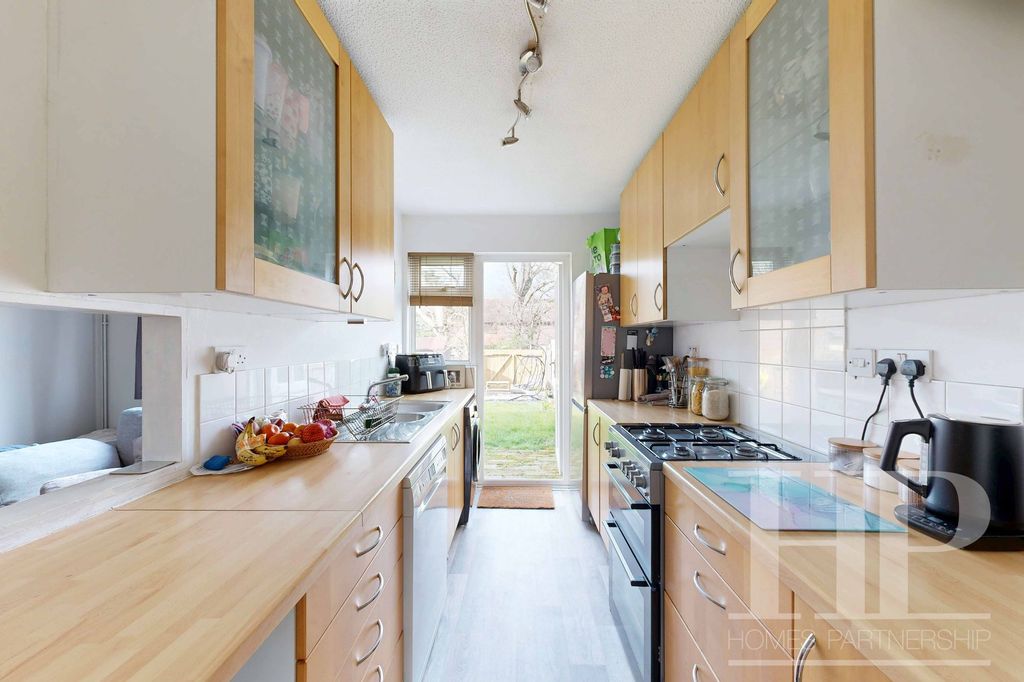 Property photo 3 of 14