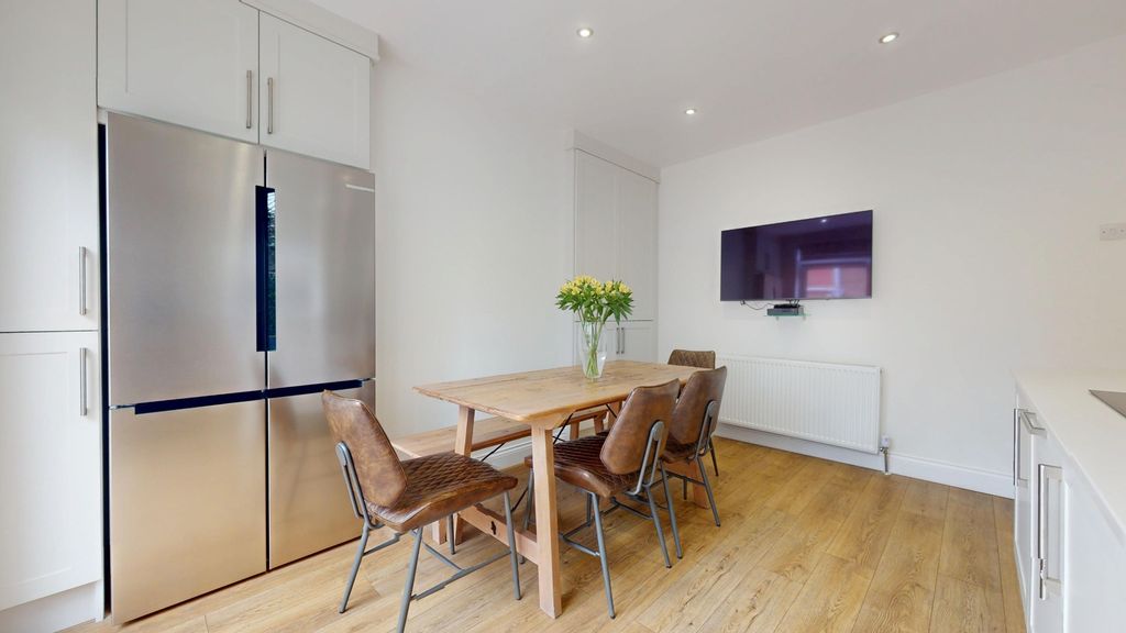 Property photo 2 of 34 4244644