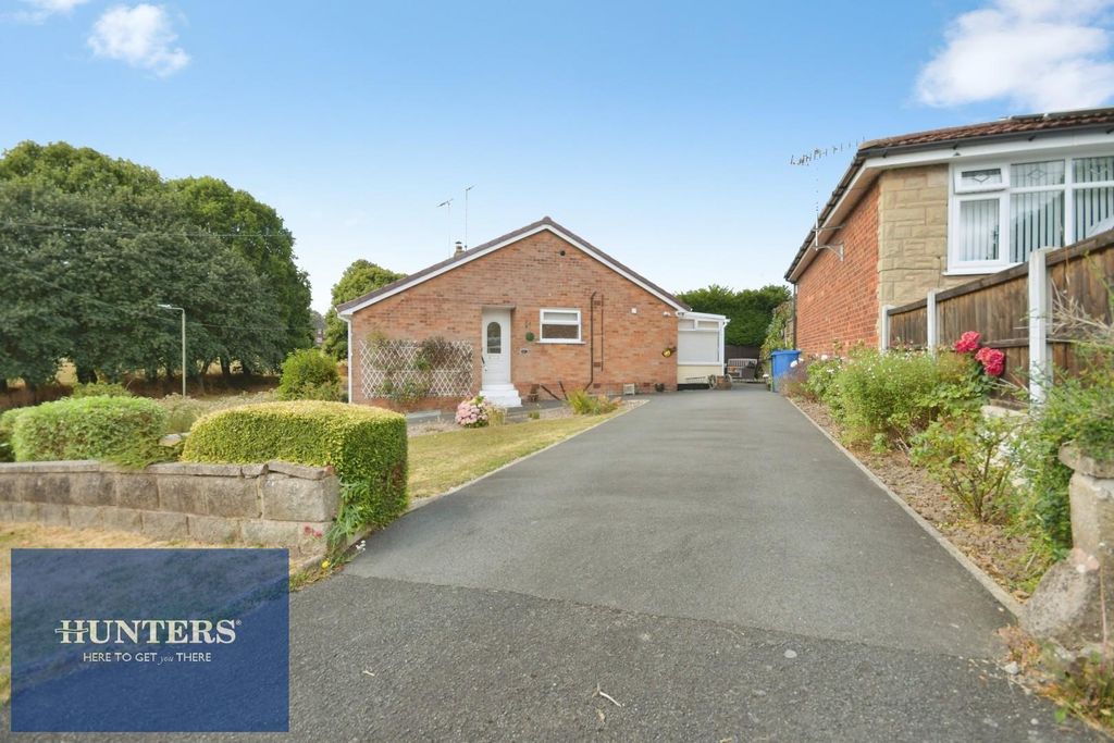 Property photo 2 of 18 Drive.Jpg