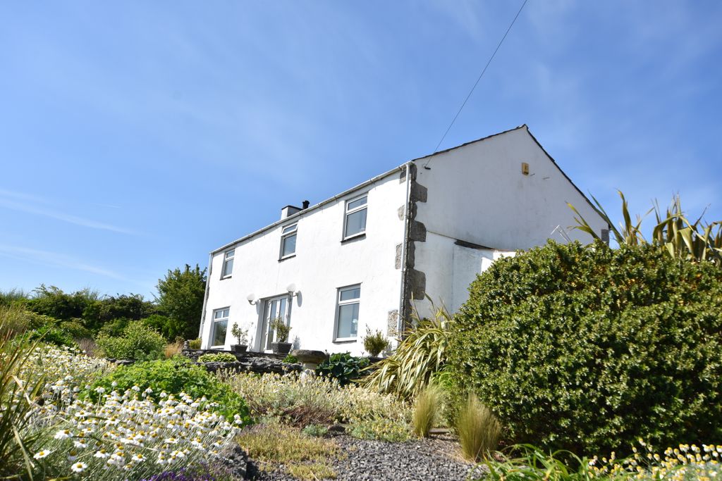 Property photo 1 of 27