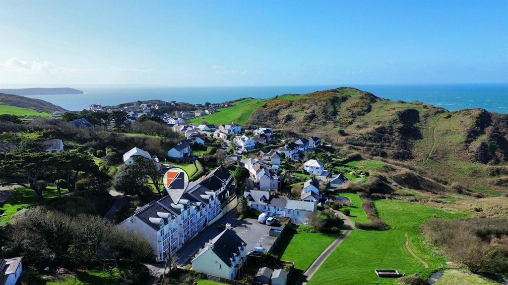 Property photo 1 of 17 Drone