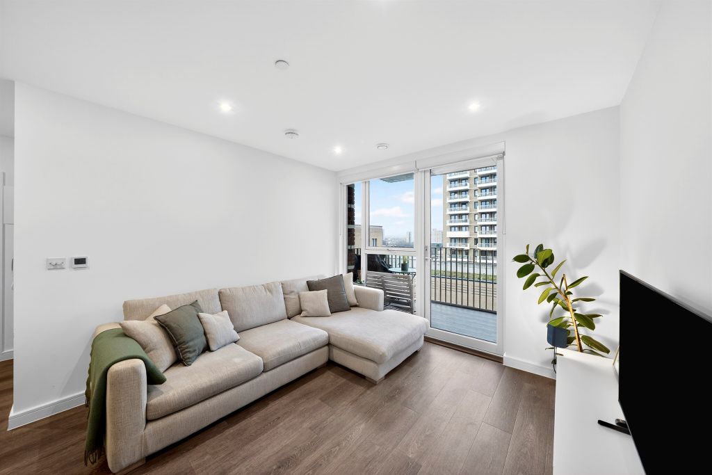 Property photo 2 of 11