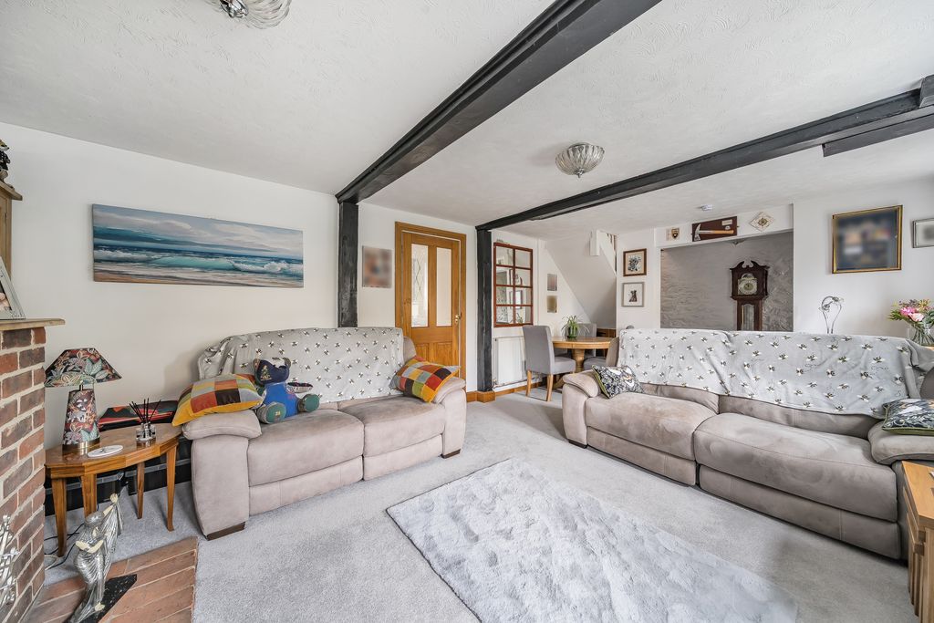 Property photo 2 of 22 14218271669A5526E97F8F