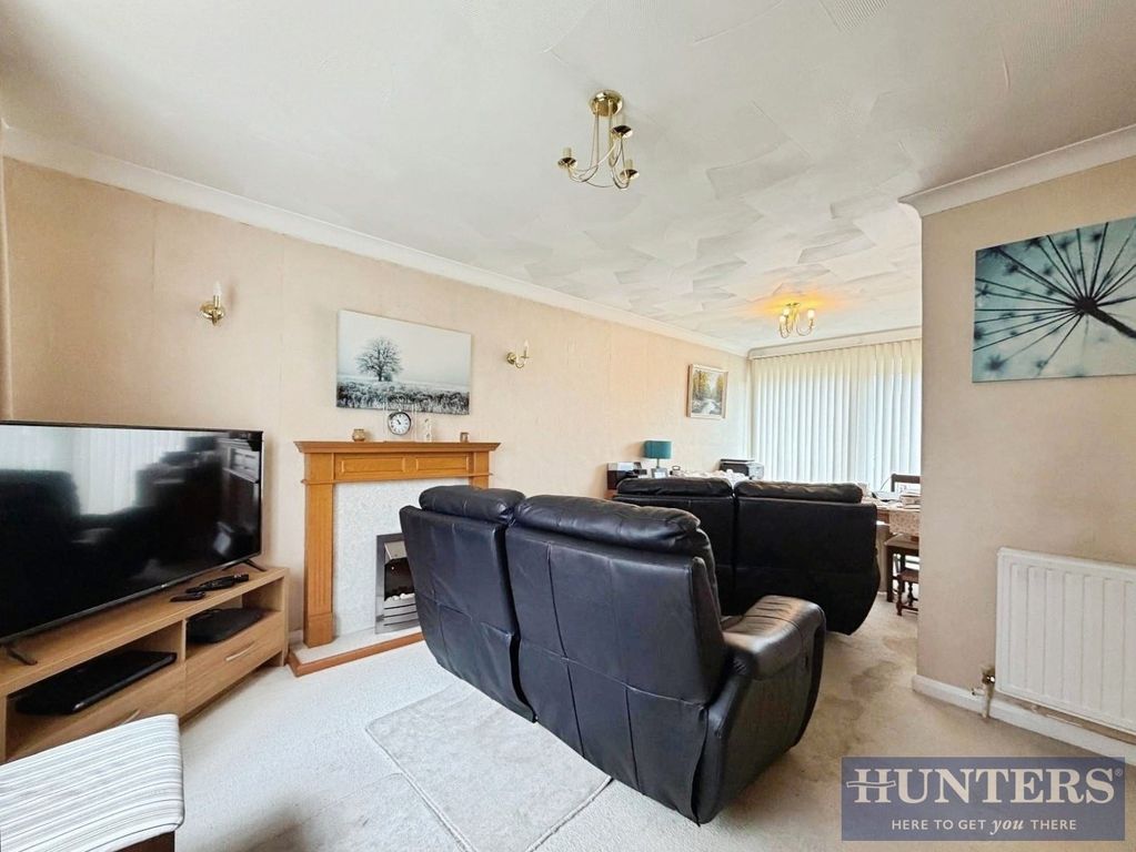 Property photo 3 of 12 Pbox-Img.Jpeg