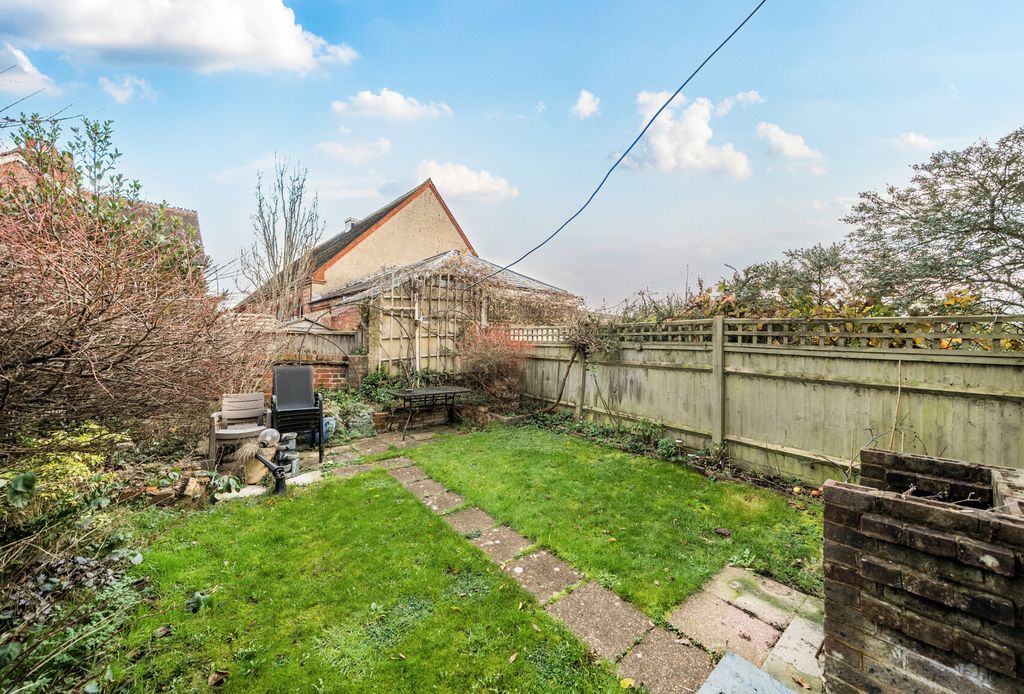 Property photo 3 of 19 1387019-6-693Fef1...