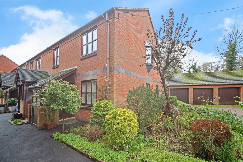 Property photo 1 of 18