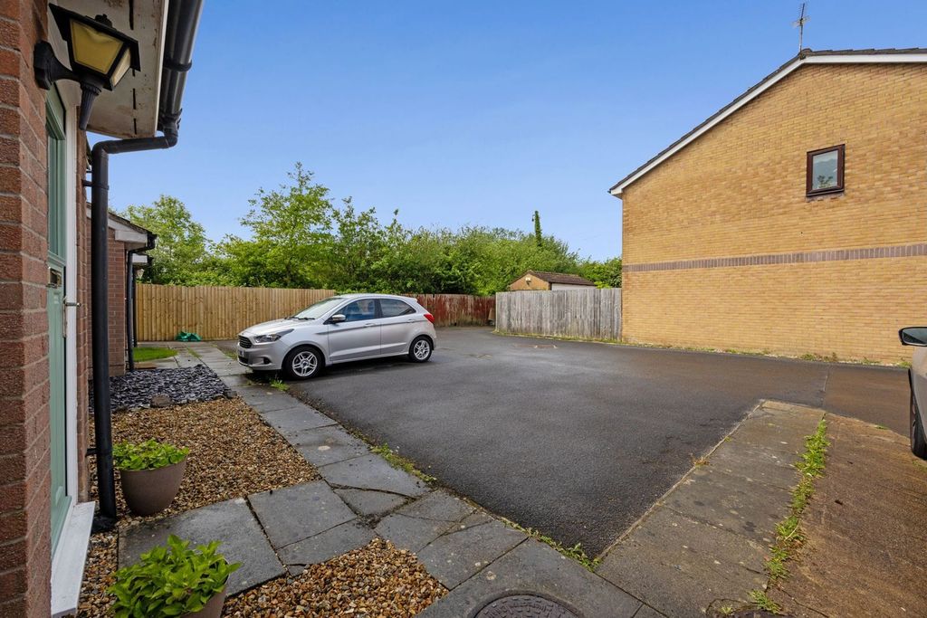 Property photo 3 of 20 Parking To Front