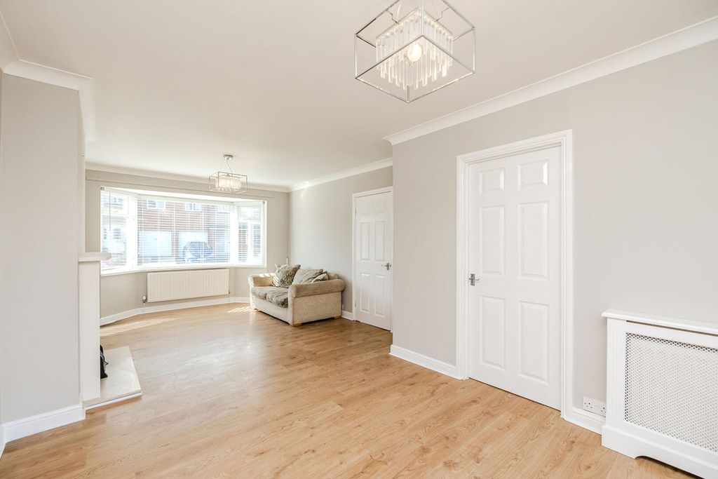 Property photo 2 of 27 Living Room