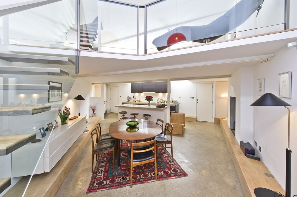 Property photo 1 of 9 Dining Kitchen (Main)