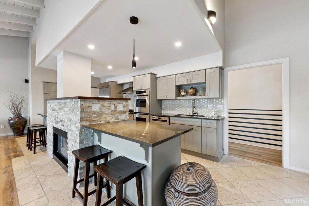 Property photo 3 of 24 <Alttext/>