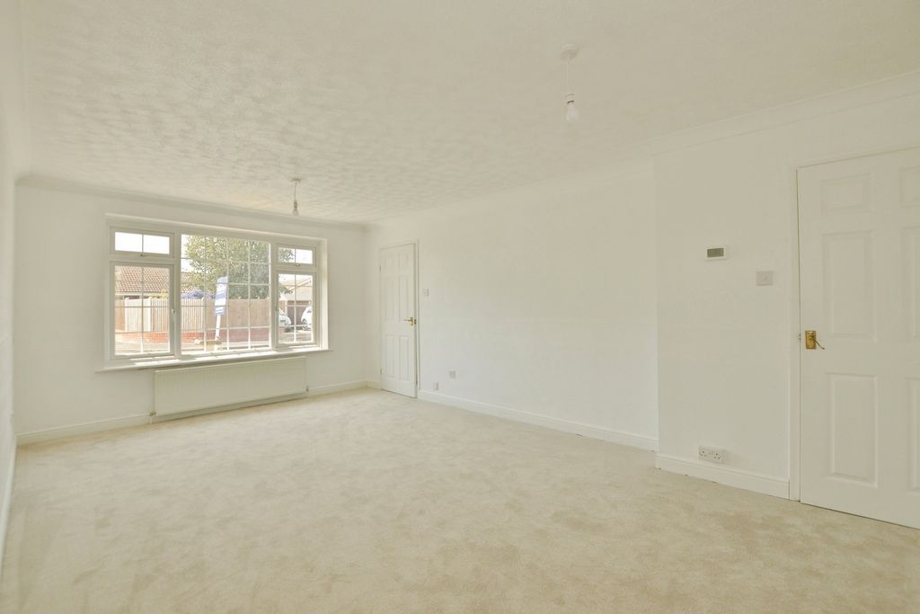 Property photo 2 of 16 Pbox-Img.Jpg