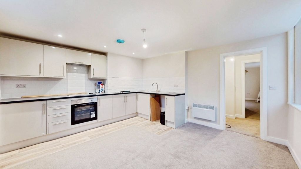 Property photo 2 of 9 Pbox-Img.Jpg