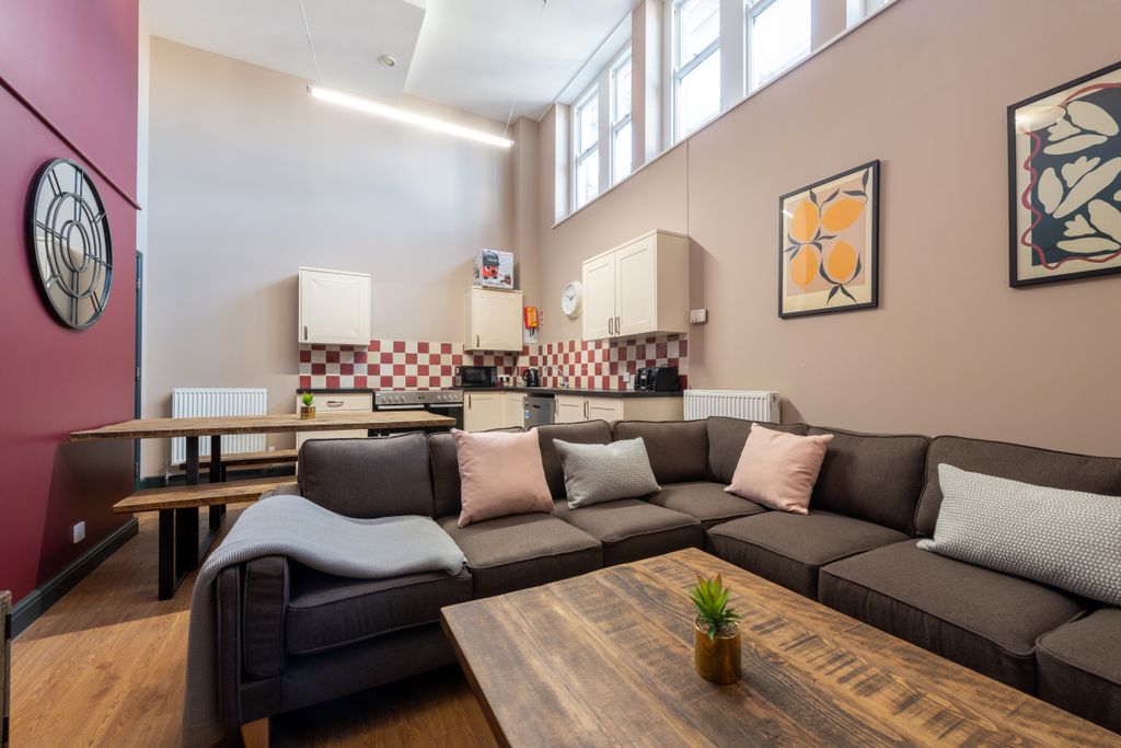 Property photo 1 of 20 Photo 0