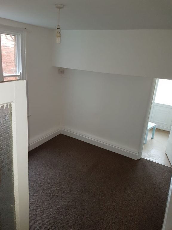 Property photo 3 of 4