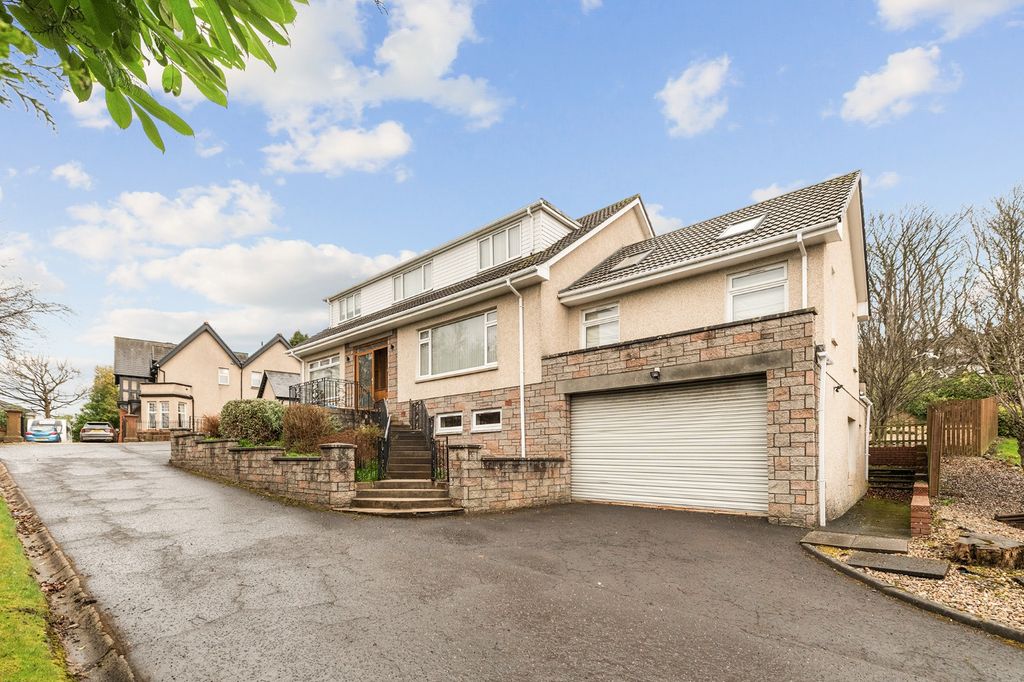 Property photo 1 of 51 3990891
