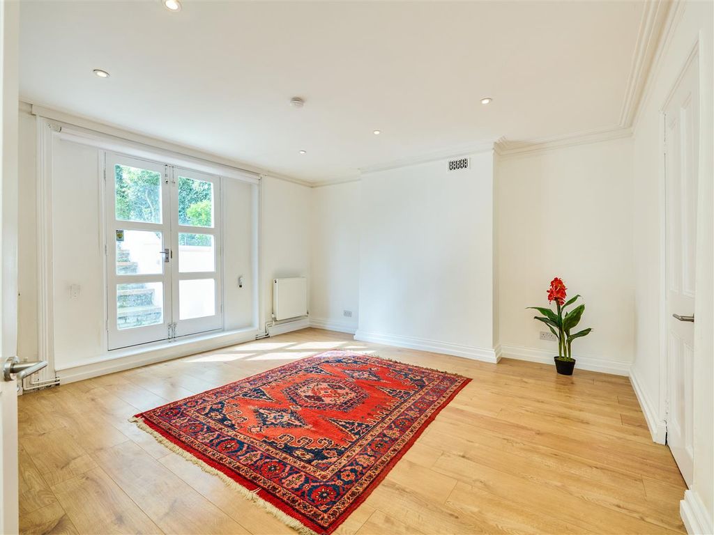 Property photo 3 of 10 20-03-2026__14-37-54_Vv994342_0012.Vb21H.Jpg