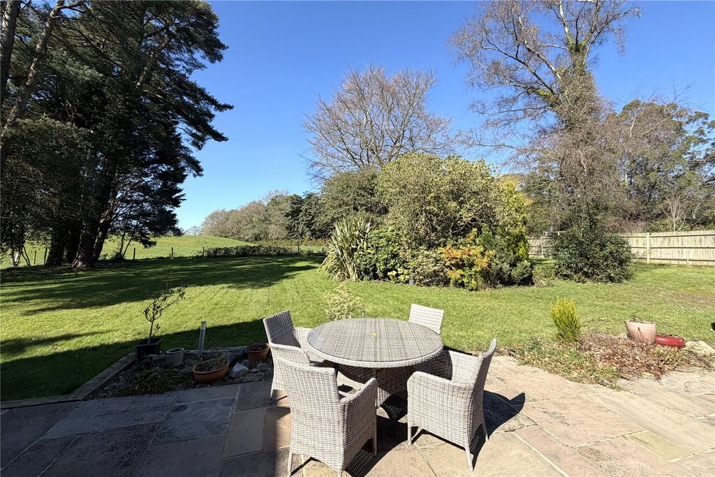 Property photo 3 of 22 Picture No. 29