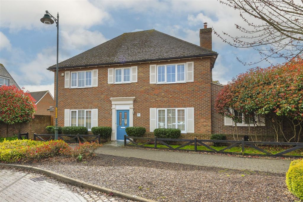 Property photo 1 of 32 84Beacon01.Jpg