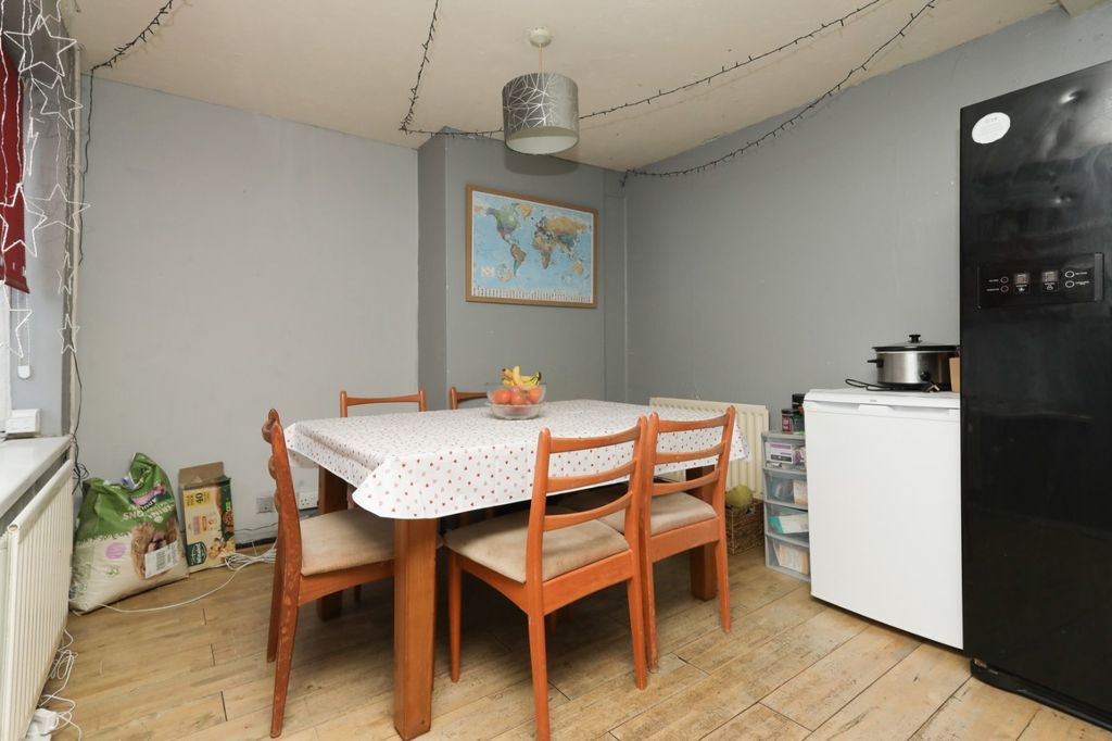 Property photo 2 of 15 Picture 2