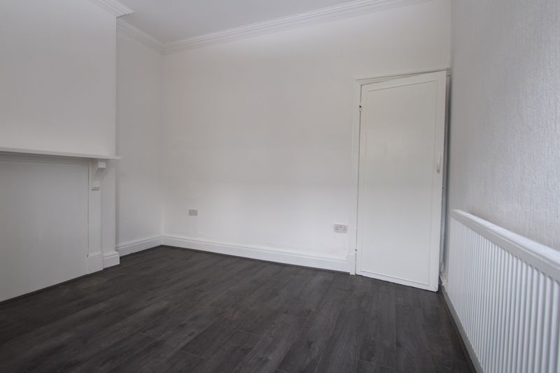 Property photo 2 of 7 Photo 2