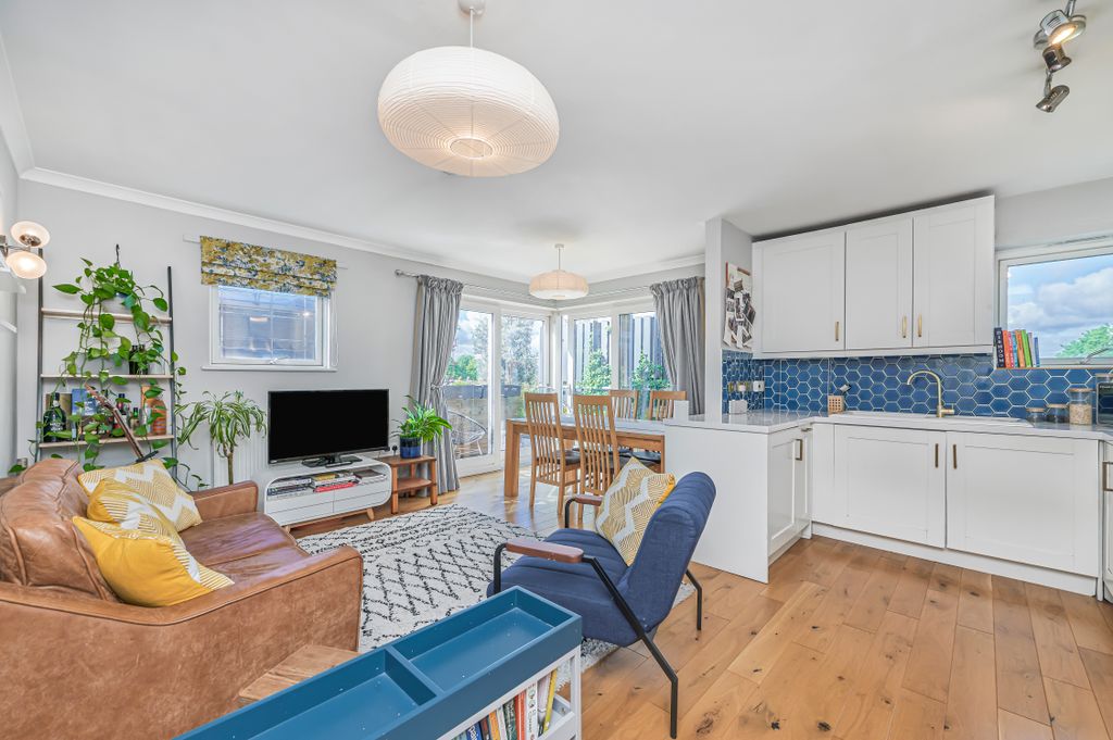 Property photo 1 of 22
