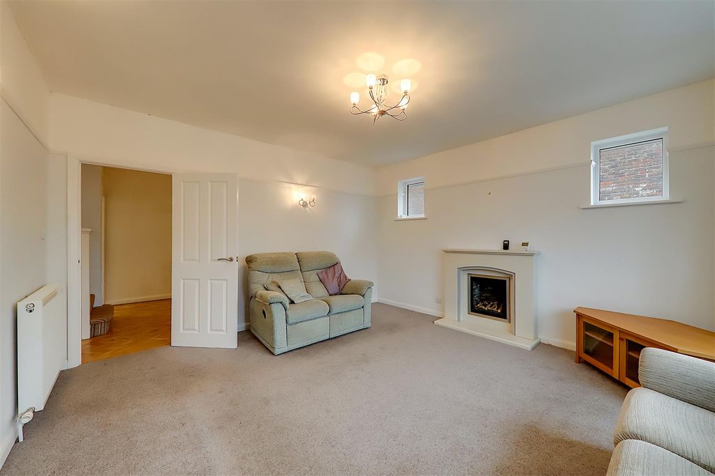 Property photo 3 of 15 Img_0814-Img_0816.Jpg