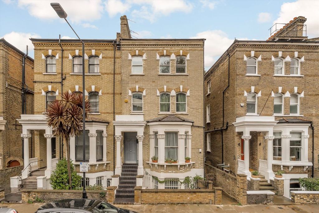 Property photo 1 of 7